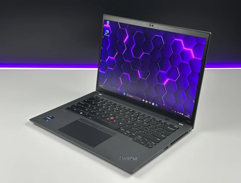 Lenovo ThinkPad T14s Gen 3 - i5-1245U, 16GB LPDDR5,14" FHD+. Smukły laptop biznesowy z czytnikiem linii papilarnych i solidną konstrukcją premium