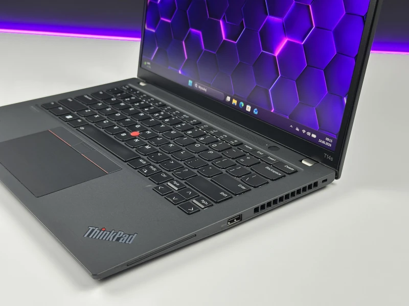 Lenovo ThinkPad T14s Gen 3 - i5-1245U, 16GB LPDDR5,14" FHD+. Smukły laptop biznesowy z czytnikiem linii papilarnych i solidną konstrukcją premium