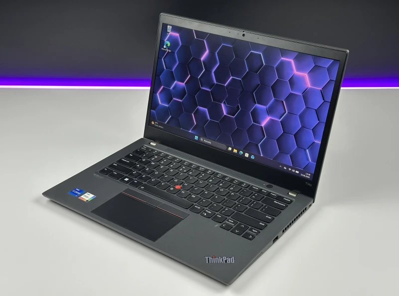 Lenovo ThinkPad T14s Gen 2 i7-1165G7 16GB RAM. Wydajny laptop biznesowy z ekranem FHD do analiz, dokumentów i pracy zdalnej.