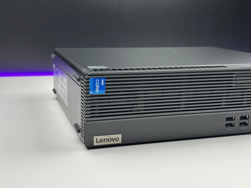 Lenovo ThinkCentre M70s Gen 3 SFF - i5-12500 UHD Graphics 770. Komputer biznesowy z pamięcią DDR4 i łatwym dostępem do podzespołów.