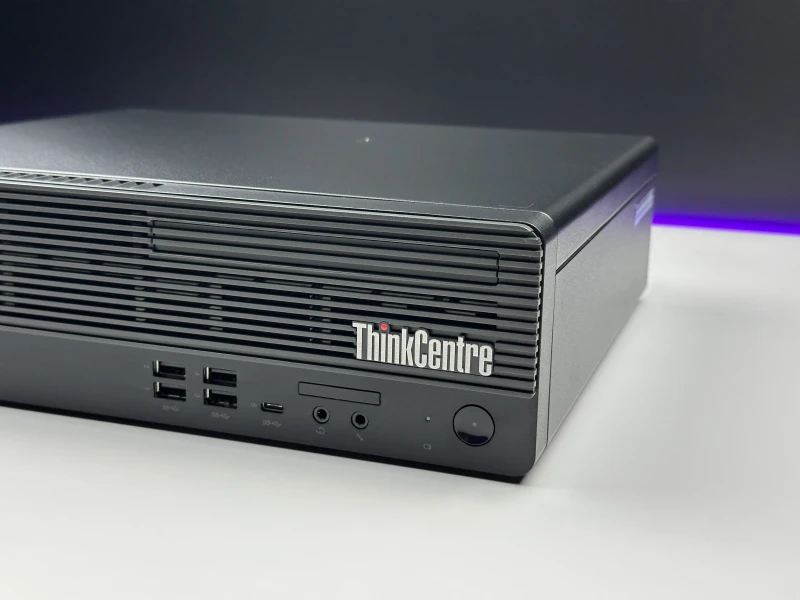 Lenovo ThinkCentre M70s Gen 3 SFF - i5-12500 UHD Graphics 770. Komputer biznesowy z pamięcią DDR4 i łatwym dostępem do podzespołów.
