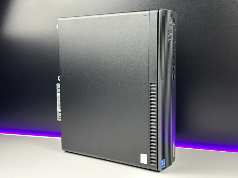 Lenovo ThinkCentre M70s Gen 3 SFF - i5-12500 UHD Graphics 770. Komputer biznesowy z pamięcią DDR4 i łatwym dostępem do podzespołów.
