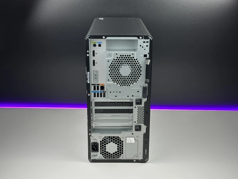 HP Z2 Tower G8 Workstation z i9-11900K, 32 GB RAM, 1 TB SSD i RTX 3080 to wydajna stacja robocza do 3D, projektowania i pracy profesjonalnej.