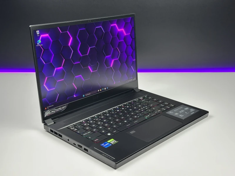 MSI Stealth GS66 12UH z ekranem 15.6" QHD 240Hz, RTX 3080 (8GB) i procesorem i7-12700H. Wysoka moc zamknięta w smukłej obudowie.