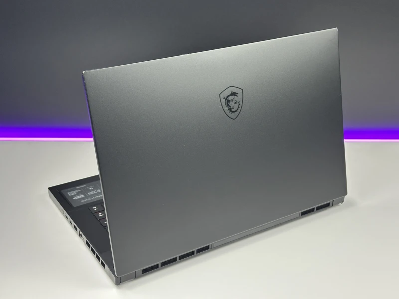 MSI Stealth GS66 12UH z ekranem 15.6" QHD 240Hz, RTX 3080 (8GB) i procesorem i7-12700H. Wysoka moc zamknięta w smukłej obudowie.