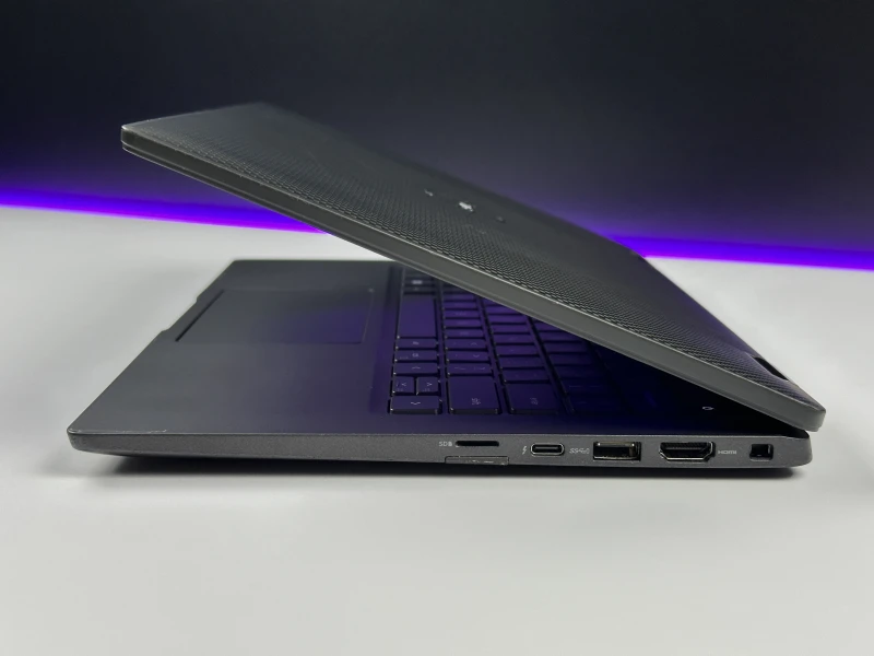 Dell Latitude 7420 2in1 z i5-1145G7, 16GB RAM i dotykowym ekranem. Obudowa Carbon, klawiatura US oraz zawias 360° - pełna swoboda pracy.