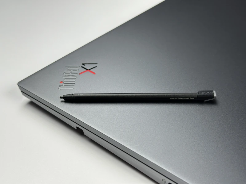 Lenovo ThinkPad X1 Yoga Gen7 - i5-1250P, FHD+ dotyk z filtrem prywatyzującym. Konwertowalny laptop z rysikiem w obudowie i aluminiową konstrukcją.