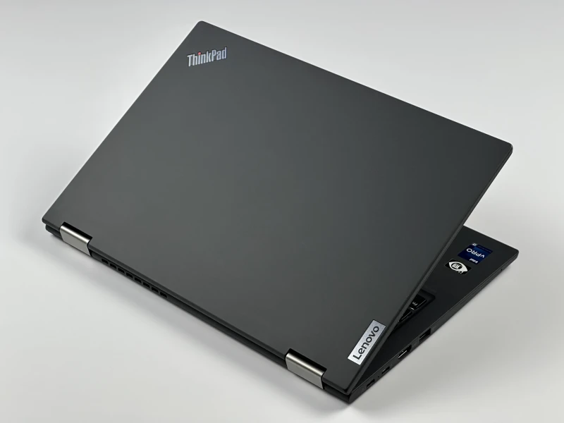 Lenovo ThinkPad X13 Yoga Gen 3 z i7-1265U, dotykowym ekranem 13.3". Rysik w obudowie, klawiatura US oraz zawias 360°.
