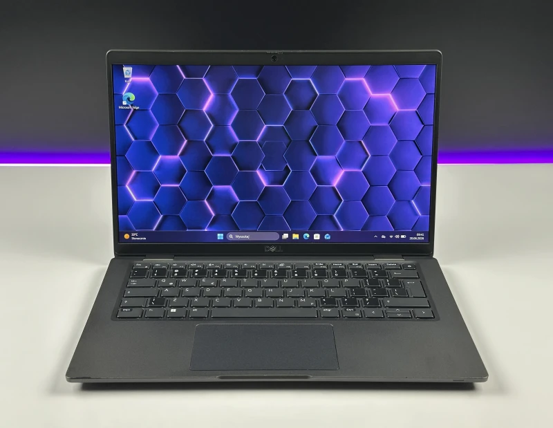Dell Latitude 7420 i7-1185G7, 16GB RAM – ultrabook biznesowy z grafiką Intel Iris Xe, idealny do pracy zdalnej, biura, wideokonferencji i multitaskingu.