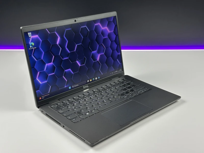 Dell Latitude 7420 i7-1185G7, 16GB RAM – ultrabook biznesowy z grafiką Intel Iris Xe, idealny do pracy zdalnej, biura, wideokonferencji i multitaskingu.