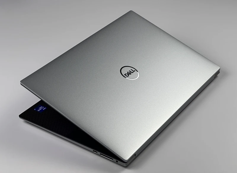 Dell Precision 5560 z i7-11850H i ekranem 15,6" FHD+. Smukła stacja robocza z klawiaturą US, czytnikiem linii papilarnych. Dell Precision 5560 z i7-11850H i ekranem 15,6" FHD+. Smukła stacja robocza z klawiaturą US, czytnikiem linii papilarnych.