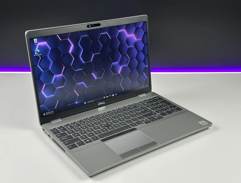 Dell Latitude 5510 z ekranem 15,6" FHD i modemem LTE. Laptop biznesowy z procesorem Intel Core i5, stworzony do pracy w każdym miejscu.