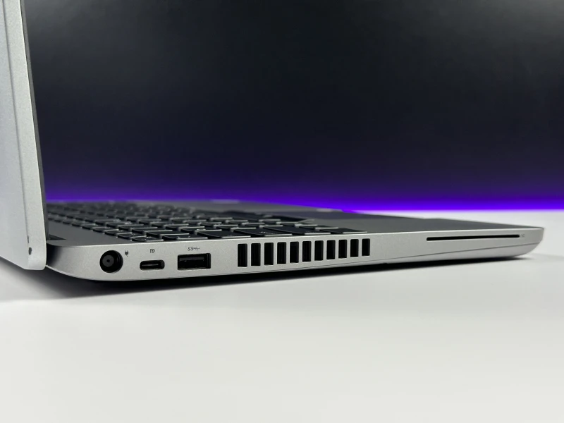 Dell Latitude 5510 z ekranem 15,6" FHD i modemem LTE. Laptop biznesowy z procesorem Intel Core i5, stworzony do pracy w każdym miejscu.
