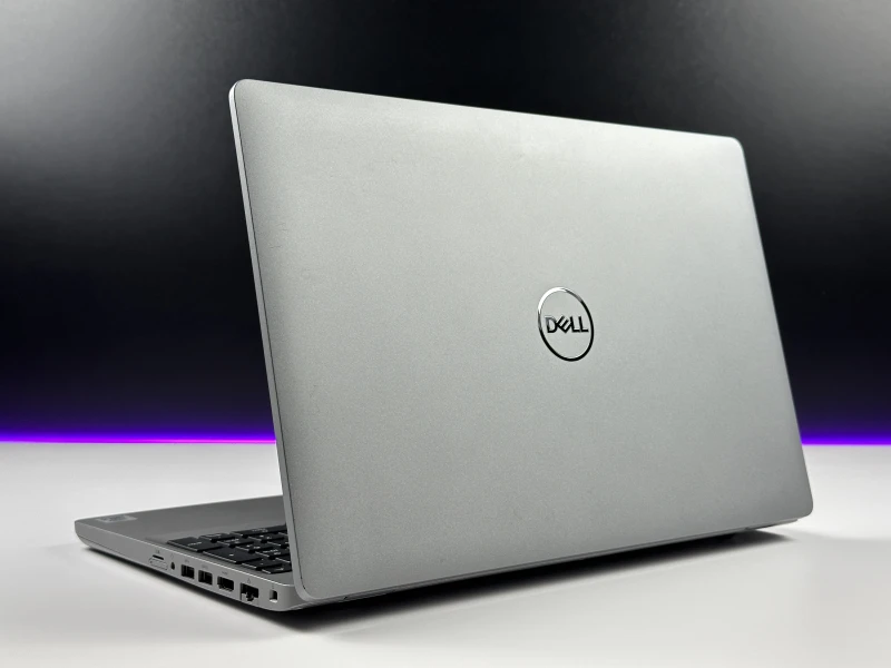 Dell Latitude 5510 z ekranem 15,6" FHD i modemem LTE. Laptop biznesowy z procesorem Intel Core i5, stworzony do pracy w każdym miejscu.