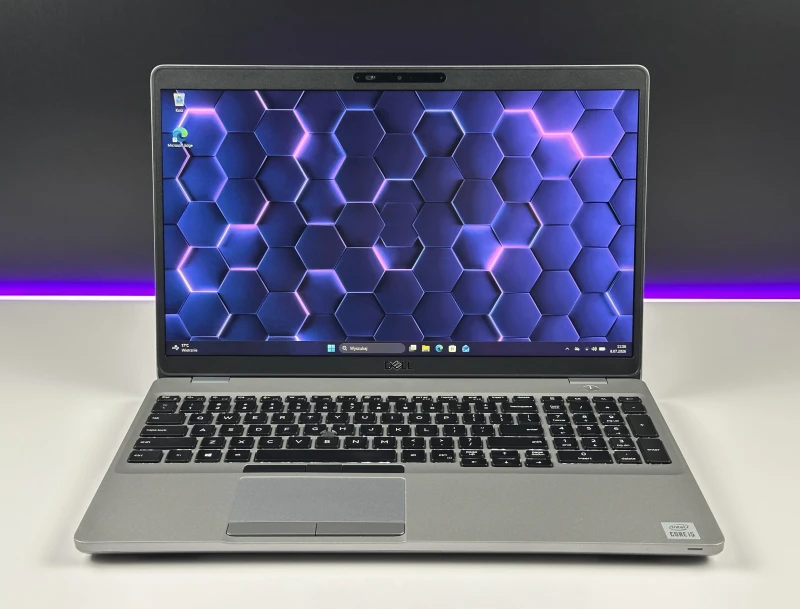 Dell Latitude 5510 – i5-10310U, matryca FHD 15.6" i klawiatura US (QWERTY PL). Komfort pisania i sprawdzona wydajność do pracy biurowej.