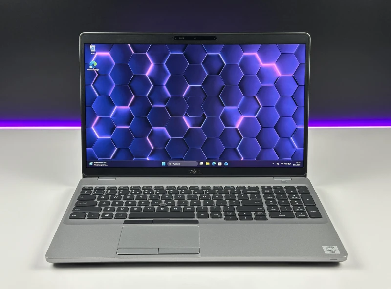Dell Latitude 5510 z ekranem dotykowym 15,6" FHD i modemem LTE. Uniwersalny laptop biznesowy stworzony do pracy stacjonarnej i mobilnej.