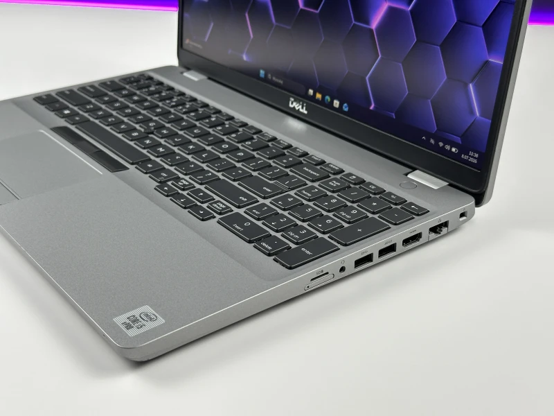 Dell Latitude 5510 z ekranem dotykowym 15,6" FHD i modemem LTE. Uniwersalny laptop biznesowy stworzony do pracy stacjonarnej i mobilnej.