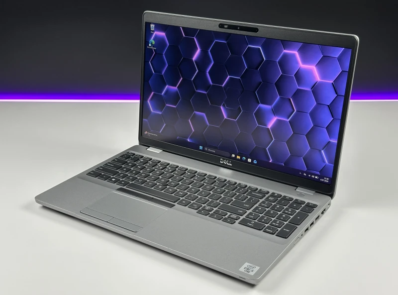 Dell Latitude 5510 z ekranem dotykowym 15,6" FHD i modemem LTE. Uniwersalny laptop biznesowy stworzony do pracy stacjonarnej i mobilnej.