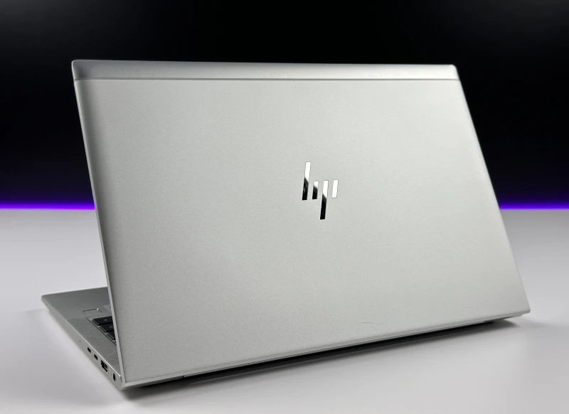 Biznesowy laptop HP EliteBook 840 G7 z procesorem i5-10310U i dotykowym ekranem 14" FHD. Aluminiowa obudowa oraz klawiatura US.
