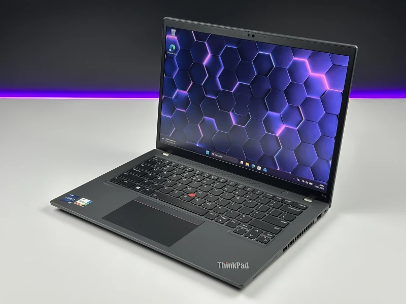 Lenovo ThinkPad T14 Gen 3 z i7-1270P, matrycą FHD+ i klawiaturą US (PL) – elegancja i moc w kompaktowej formie do pracy i zadań kreatywnych.