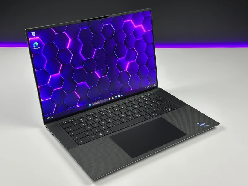 Dell Precision 5570 - procesor i7-12800H, matryca 15.6" FHD+, RTX A1000. Mobilna stacja robocza do CAD, projektowania i pracy profesjonalnej.