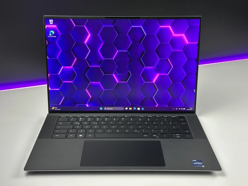 Dell Precision 5570 - procesor i7-12800H, matryca 15.6" FHD+, RTX A1000. Mobilna stacja robocza do CAD, projektowania i pracy profesjonalnej.