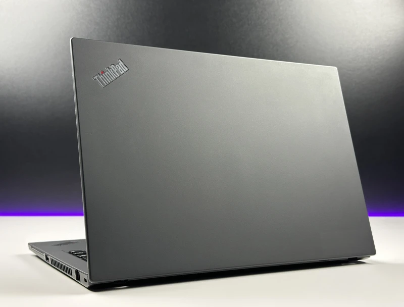 Lenovo ThinkPad T14 Gen 2 z i5-1145G7, grafiką Intel Iris Xe i ekranem 14" FHD. Lekki laptop biznesowy z pamięcią DDR4 i obsługą Thunderbolt 4.