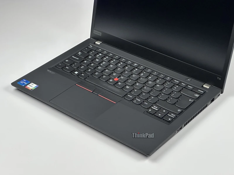 Lenovo ThinkPad T14 Gen 2 z i5-1145G7, grafiką Intel Iris Xe i ekranem 14" FHD. Lekki laptop biznesowy z pamięcią DDR4 i obsługą Thunderbolt 4.