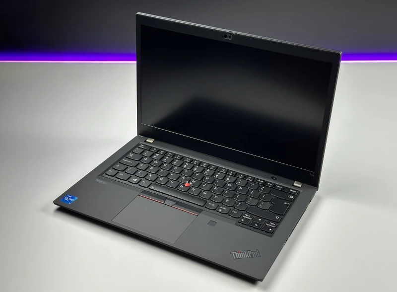Lenovo ThinkPad T14 Gen 2 z i5-1145G7, grafiką Intel Iris Xe i ekranem 14" FHD. Lekki laptop biznesowy z pamięcią DDR4 i obsługą Thunderbolt 4.
