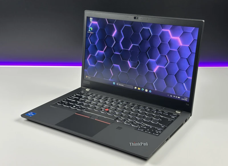 Lenovo ThinkPad T14 Gen 2 z i5-1145G7, grafiką Intel Iris Xe i ekranem 14" FHD. Lekki laptop biznesowy z pamięcią DDR4 i obsługą Thunderbolt 4.
