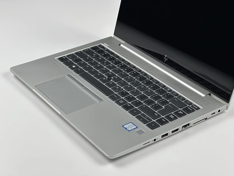 HP EliteBook 840 G5 z dotykowym ekranem i modemem LTE. Aluminiowa obudowa, Intel UHD Graphics 620 oraz wysoka kultura pracy.