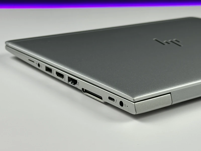 HP EliteBook 840 G5 z dotykowym ekranem i modemem LTE. Aluminiowa obudowa, Intel UHD Graphics 620 oraz wysoka kultura pracy.