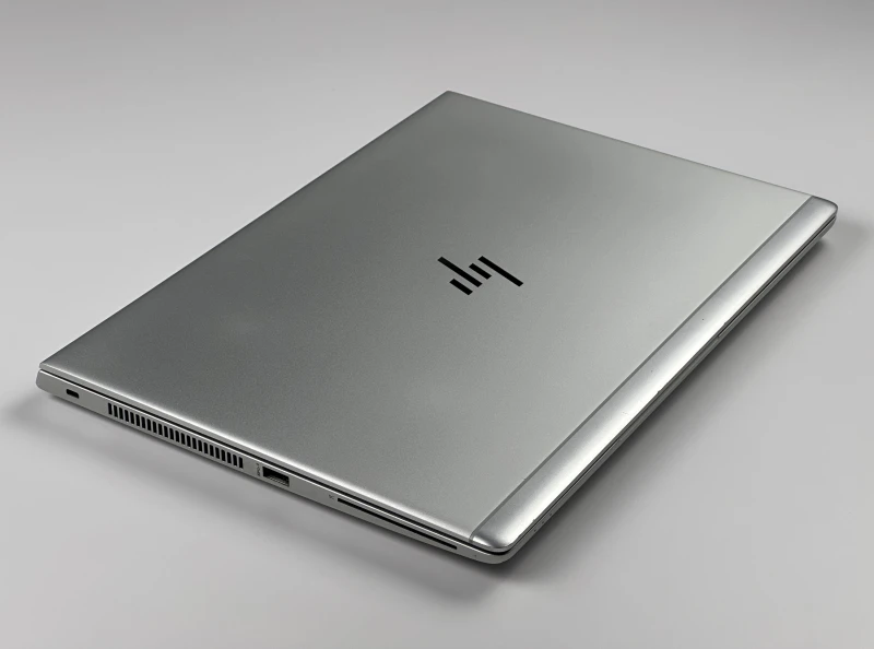 HP EliteBook 840 G5 z dotykowym ekranem i modemem LTE. Aluminiowa obudowa, Intel UHD Graphics 620 oraz wysoka kultura pracy.