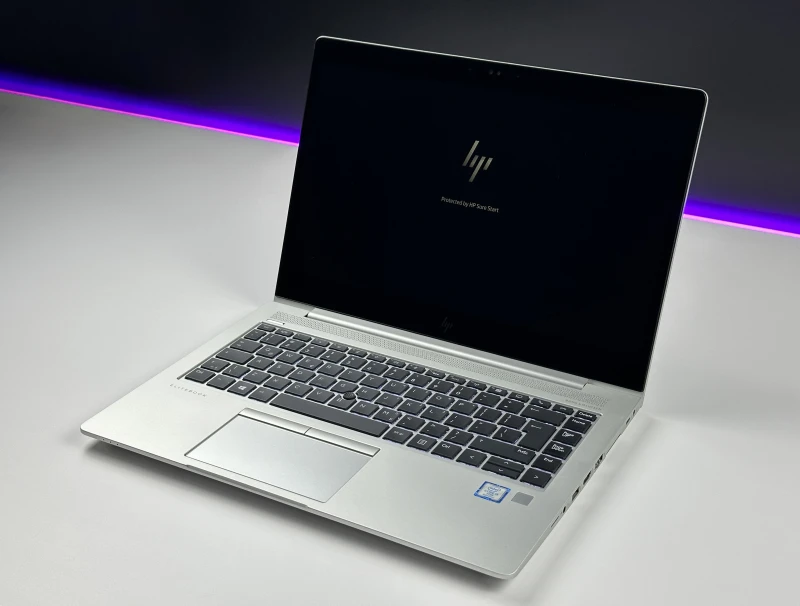 HP EliteBook 840 G5 z dotykowym ekranem i modemem LTE. Aluminiowa obudowa, Intel UHD Graphics 620 oraz wysoka kultura pracy. HP EliteBook 840 G5 z dotykowym ekranem i modemem LTE. Aluminiowa obudowa, Intel UHD Graphics 620 oraz wysoka kultura pracy.