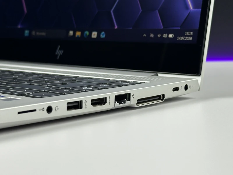 HP EliteBook 840 G5 z dotykowym ekranem i modemem LTE. Aluminiowa obudowa, Intel UHD Graphics 620 oraz wysoka kultura pracy.