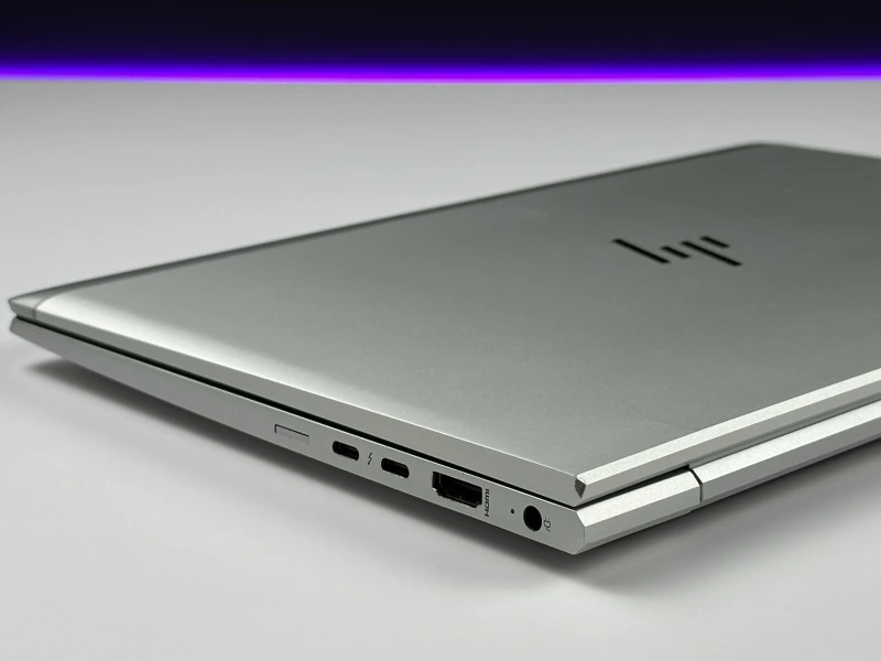 HP EliteBook 830 G8 z i7-1165G7, 13.3" FHD Sure View. Kompaktowy laptop biznesowy z funkcją ochrony prywatności ekranu i lekką konstrukcją.