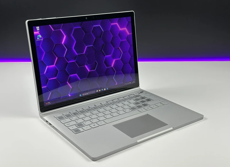 Microsoft Surface Book 3 – i7-1065G7, GTX 1650 (4GB) i dotykowa matryca 3000x2000. Moc laptopa, wygoda tabletu – twórz bez ograniczeń! ✨