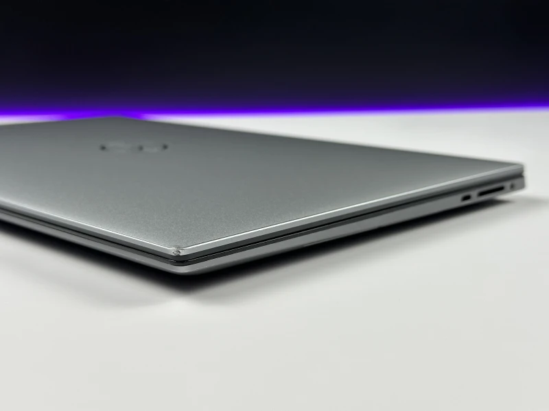 Dell Precision 5570 z i7-12800H, dotykowym ekranem 15.6" 4K UHD+ i RTX A2000 8GB. Smukła stacja robocza z klawiaturą US i pamięcią DDR5.