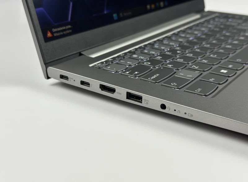 Lenovo ThinkBook 14 G2 ITL z i7-1165G7 - ekranem 14" FHD i grafiką Intel Iris Xe. Laptop biznesowy z czytnikiem linii papilarnych i szybkim Wi-Fi 6.