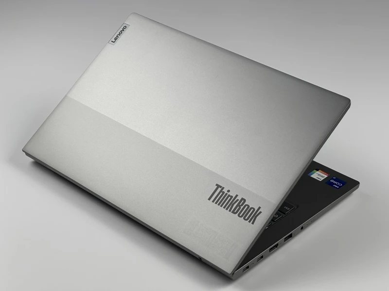 Lenovo ThinkBook 14 G2 ITL z i7-1165G7 - ekranem 14" FHD i grafiką Intel Iris Xe. Laptop biznesowy z czytnikiem linii papilarnych i szybkim Wi-Fi 6.