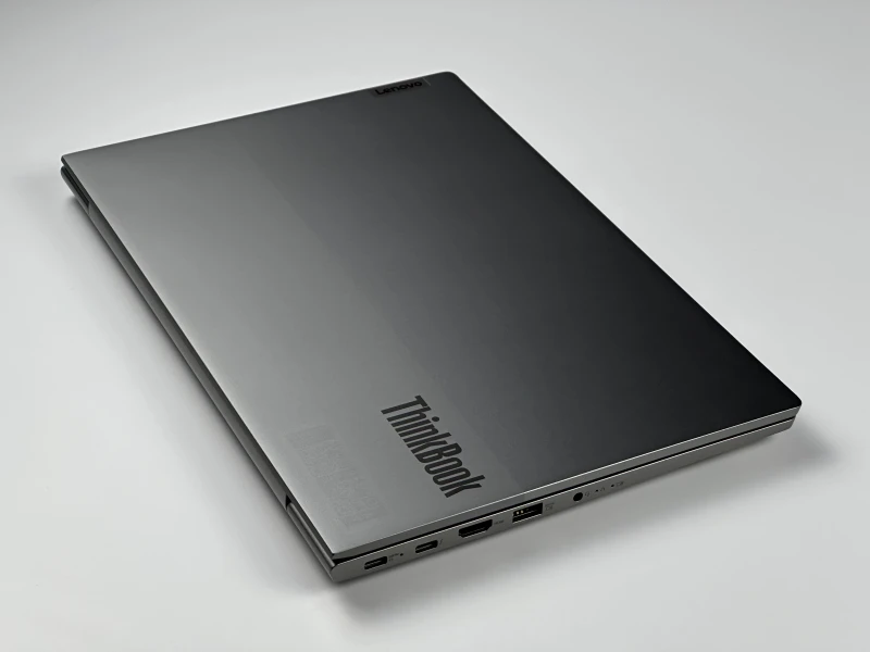 Lenovo ThinkBook 14 G2 ITL z i7-1165G7 - ekranem 14" FHD i grafiką Intel Iris Xe. Laptop biznesowy z czytnikiem linii papilarnych i szybkim Wi-Fi 6. Lenovo ThinkBook 14 G2 ITL z i7-1165G7 - ekranem 14" FHD i grafiką Intel Iris Xe. Laptop biznesowy z czytnikiem linii papilarnych i szybkim Wi-Fi 6.