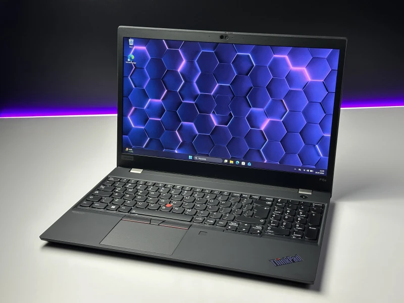 Lenovo ThinkPad P15s Gen 2 z i7-1165G7, ekranem 15.6" FHD i NVIDIA T500. Mobilna stacja robocza z Thunderbolt 4 do pracy projektowej. Lenovo ThinkPad P15s Gen 2 z i7-1165G7, ekranem 15.6" FHD i NVIDIA T500. Mobilna stacja robocza z Thunderbolt 4 do pracy projektowej.