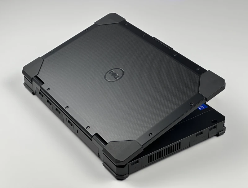 Dell Latitude 5430 Rugged z i5-1145G7, 14" FHD i Intel Iris Xe. Wzmocniony laptop terenowy z podświetlaną klawiaturą RGB i uszczelnionymi portami.