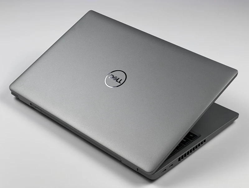Dell Latitude 5520 z procesorem i5-1135G7, 15.6" dotyk, modemem LTE i klawiaturą US. Biznesowy laptop z Intel Iris Xe oraz Wi-Fi 6 do pracy mobilnej. Dell Latitude 5520 z procesorem i5-1135G7, 15.6" dotyk, modemem LTE i klawiaturą US. Biznesowy laptop z Intel Iris Xe oraz Wi-Fi 6 do pracy mobilnej.