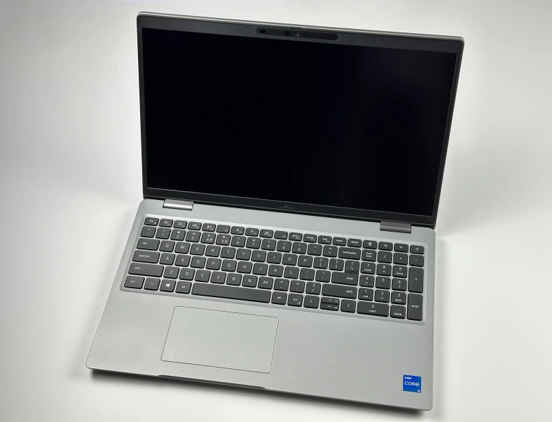 Dell Latitude 5520 z procesorem i5-1135G7, 15.6" dotyk, modemem LTE i klawiaturą US. Biznesowy laptop z Intel Iris Xe oraz Wi-Fi 6 do pracy mobilnej. Dell Latitude 5520 z procesorem i5-1135G7, 15.6" dotyk, modemem LTE i klawiaturą US. Biznesowy laptop z Intel Iris Xe oraz Wi-Fi 6 do pracy mobilnej.