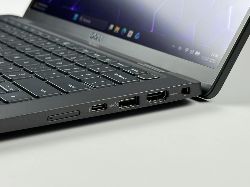 Dell Latitude 7430 z procesorem i5-1245U, 16GB RAM i ekranem 14" FHD. Lekka obudowa Carbon, modem LTE, klawiatura US i grafika Intel Iris Xe.
