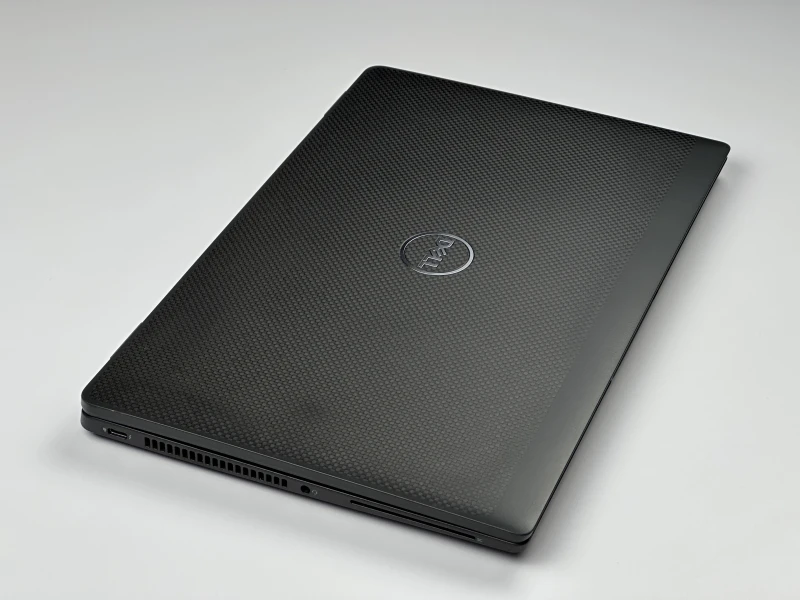 Dell Latitude 7430 z procesorem i5-1245U, 16GB RAM i ekranem 14" FHD. Lekka obudowa Carbon, modem LTE, klawiatura US i grafika Intel Iris Xe. Dell Latitude 7430 z procesorem i5-1245U, 16GB RAM i ekranem 14" FHD. Lekka obudowa Carbon, modem LTE, klawiatura US i grafika Intel Iris Xe.