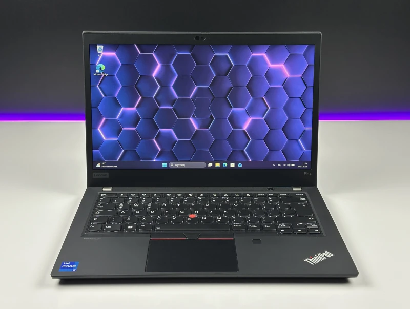 Lenovo ThinkPad P14s Gen 2 – i7-1165G7, FHD i grafika T500. Wydajność i mobilność klasy premium, stworzone dla profesjonalistów.