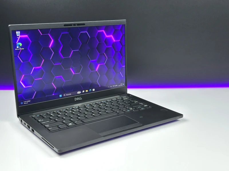 Dell Latitude 7390 – i5-8350U, FHD, klawiatura US (PL) z pełną obsługą polskich znaków. Mobilność, wydajność i wygoda w kompaktowej formie!