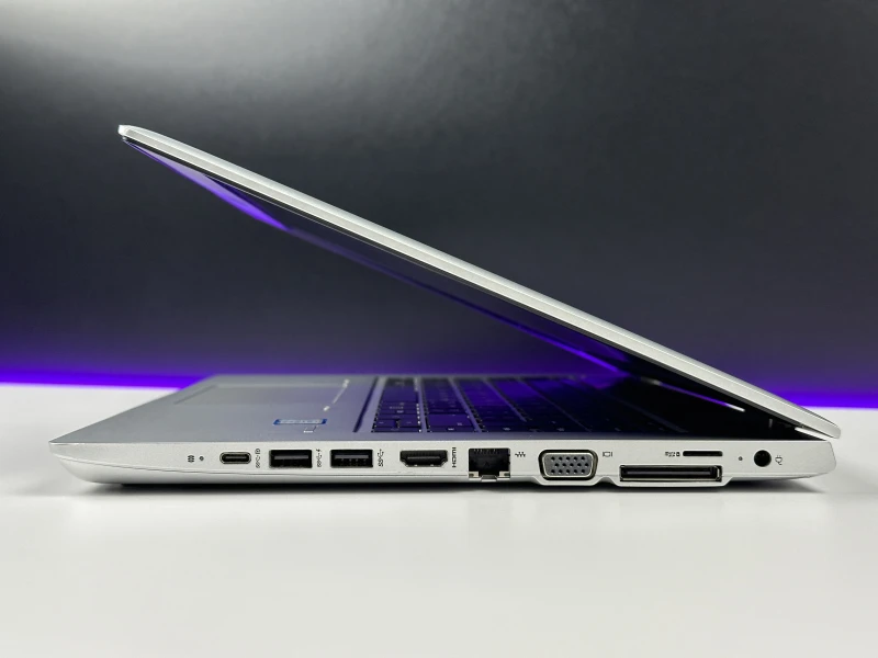 HP ProBook 640 G4 z i5-8350U, ekranem 14" FHD i Windows 11 Pro. Solidny laptop biznesowy z grafiką Intel UHD Graphics 620.